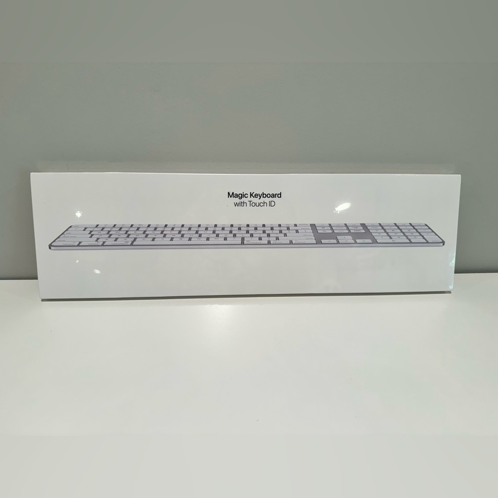 Apple Magic Keyboard W/ Touch ID And Numeric Keypad